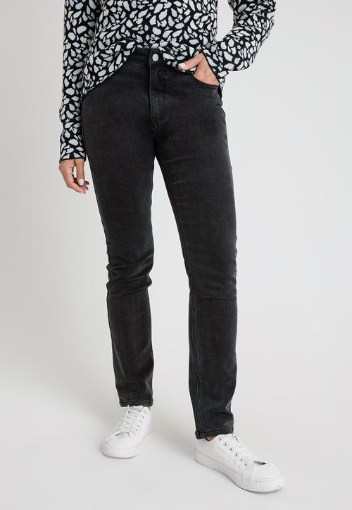 Jeans De Mujer Modelo Charlot Color Negro