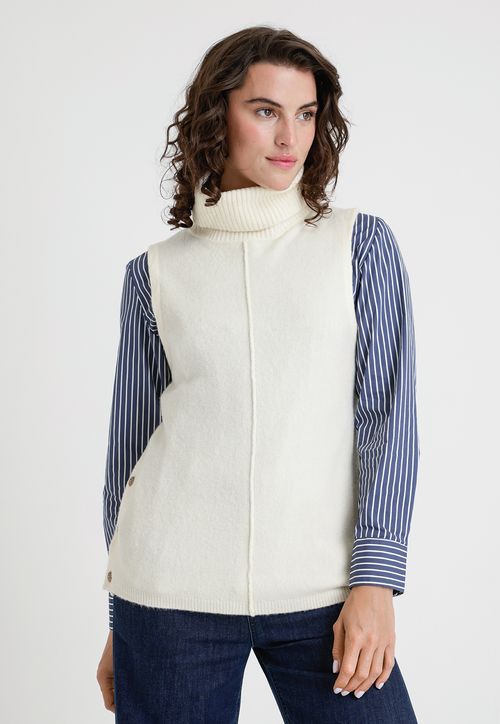 Tejido De Mujer Modelo Campanilla Color Crudo