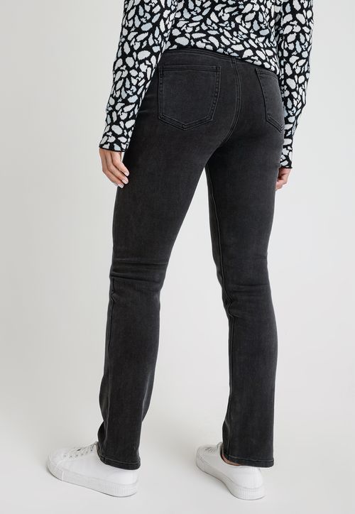 Jeans De Mujer Modelo Charlot Color Negro